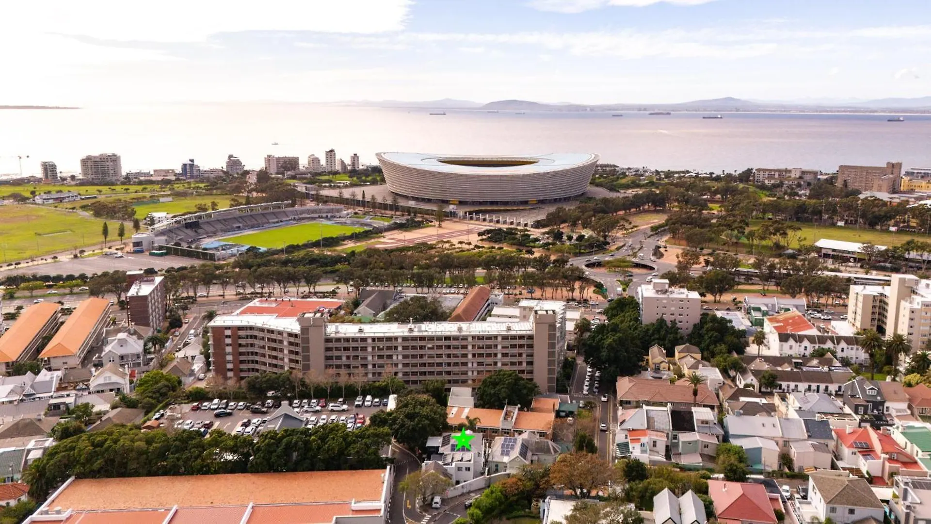 Green Point'S Eyrie - Indulge In An Urban Oasis Κέιπ Τάουν 0*,  Νότια Αφρική
